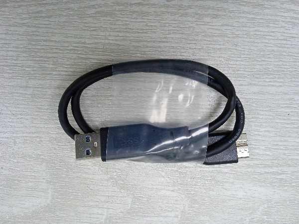 移動硬盤USB數(shù)據(jù)線如何定制，USB3.0數(shù)據(jù)線定制廠家